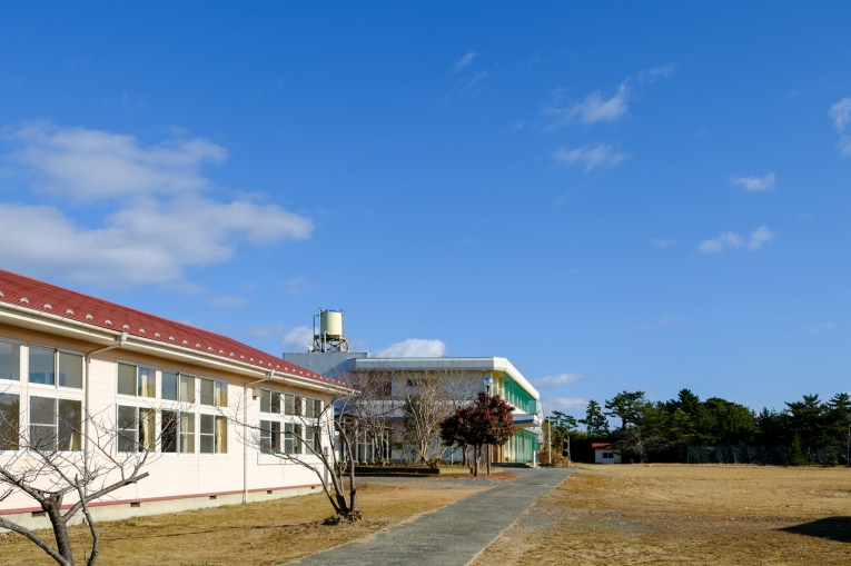 田代島観光に便利な離島の宿「潮美荘」の島の楽校の紹介